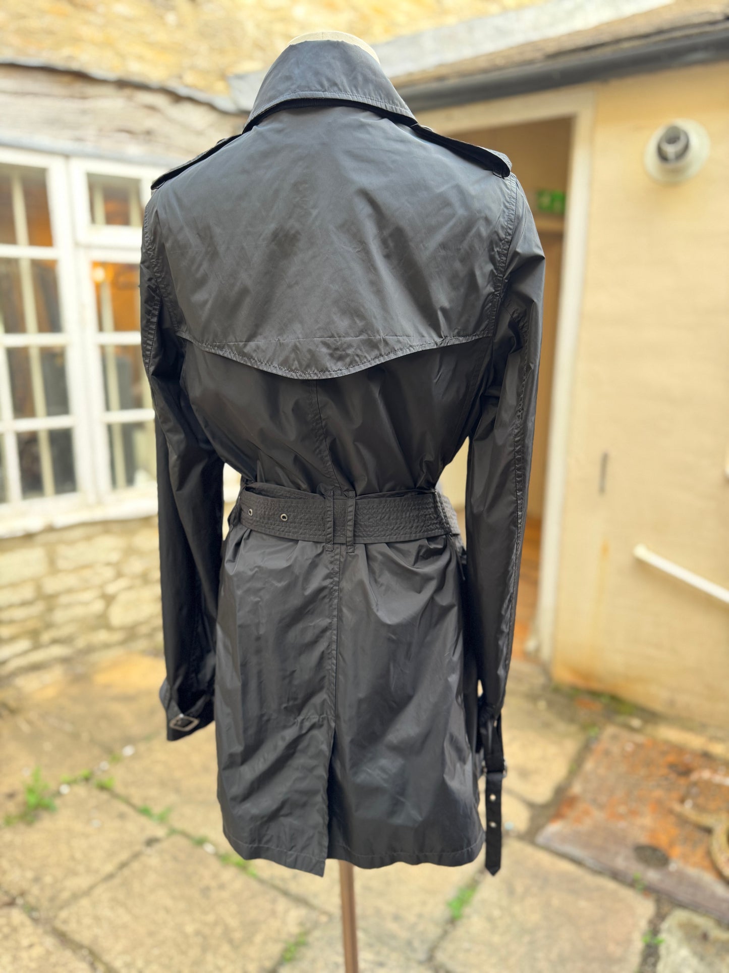 Burberry Lightweight Raincoat – indigo Blue – Size 8 (Fits 8–10)