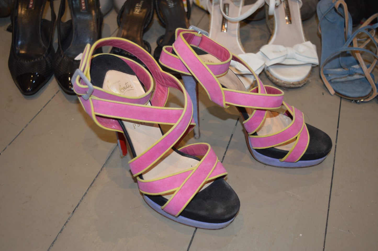 Vintage Louboutin Pink 00’s Heels